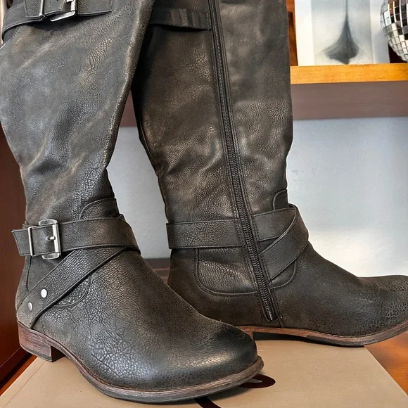 Bobbie Crown Vintage Black Riding Boots - Picture 2 of 3
